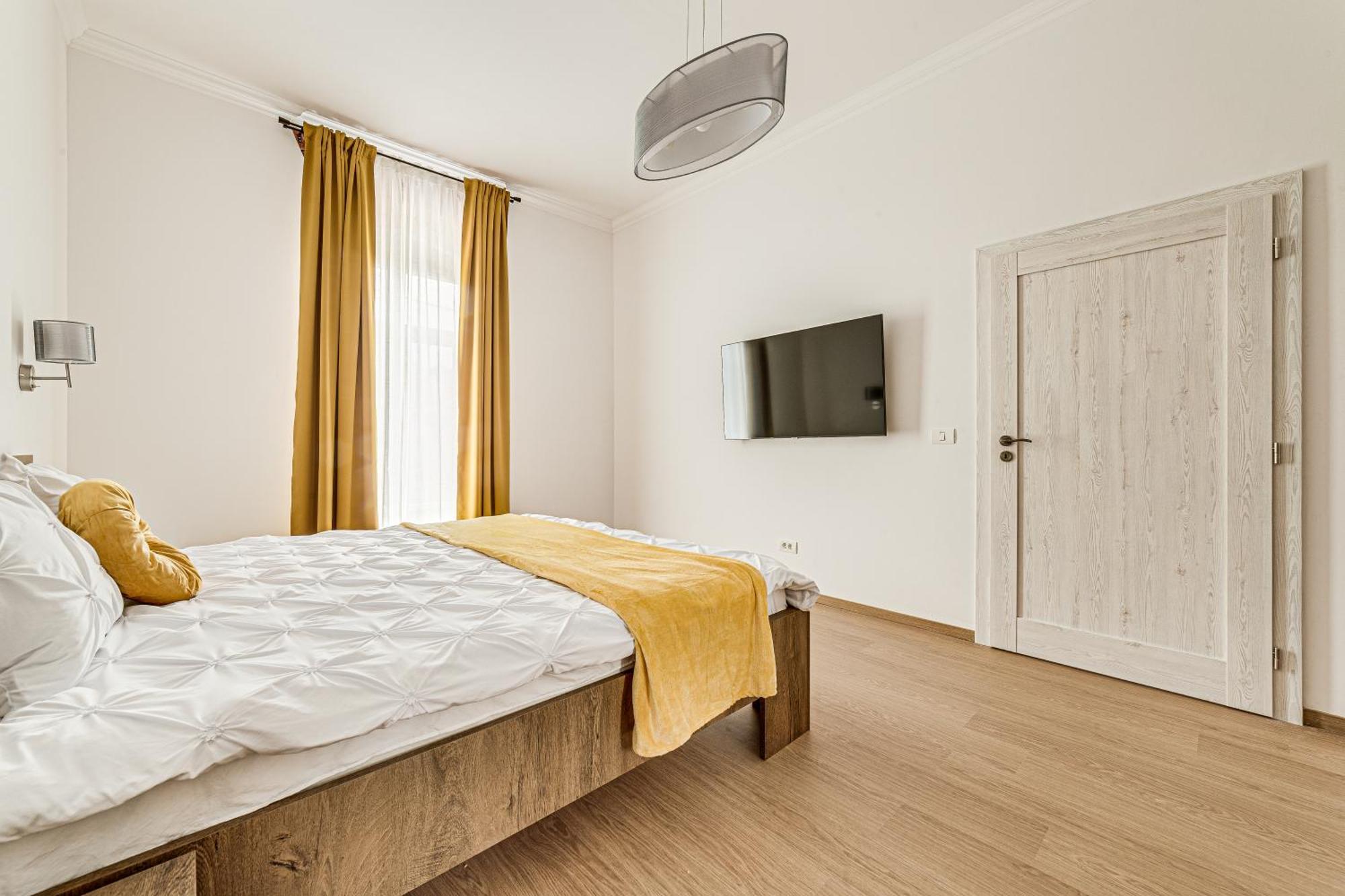 Ari Central Grand Apartments - Luxurious Stay Arad Exterior foto